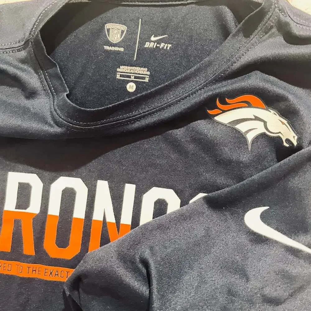 Nike Denver Broncos NFL Dri-Fit Navy Blue Long Sleeve T-Shirt